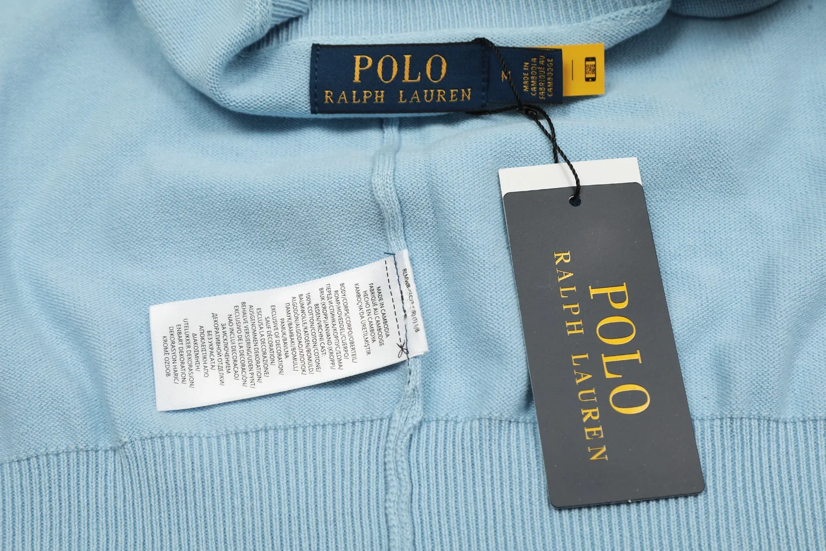 🅿️190 "Top Quality" Style Number: DS010# [Ralph Lauren Solid Color Round Neck Basic Pony Embroidered Logo Knitted Cardigan Long Sleeve] ✅Ralph Lauren Classic Basic Versatile Jersey Cardigan Long Sleeve Small Jacket ✅Main supplier of platform live broadcast wholesale entities ✅ZP quality 1:1 pattern making Scan the code to enter the GF website Counter quality ✅Details and quality The only one in Guangzhou Imported quality cotton yarn Mainly high-end Cost-effective, good quality, no need to say more ✅The version is restored to the original, loose, comfortable and stress-free, simple is high-end, classic is timeless ✅The upper body is simple and easy to match, a must-have for goddess ootd. Good-looking clothes are never picky. A must-have in the goddess’ wardrobe. Size: S-XL Color: Off-white, light blue, pink, khaki, army green, gray, navy, black, Chinese red, mint green